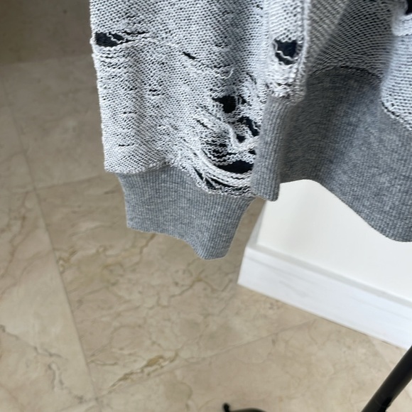 PEYTON JENSEN RIPPED LOOKING PULLOVER - Picture 4 of 8